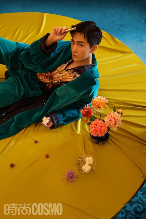 五大刊11月刊封面大賞 王俊凱楊洋李現劉雯Angelababy江疏影劉詩詩