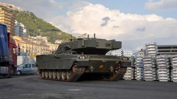 C1“公羊”坦克圖集（87圖）