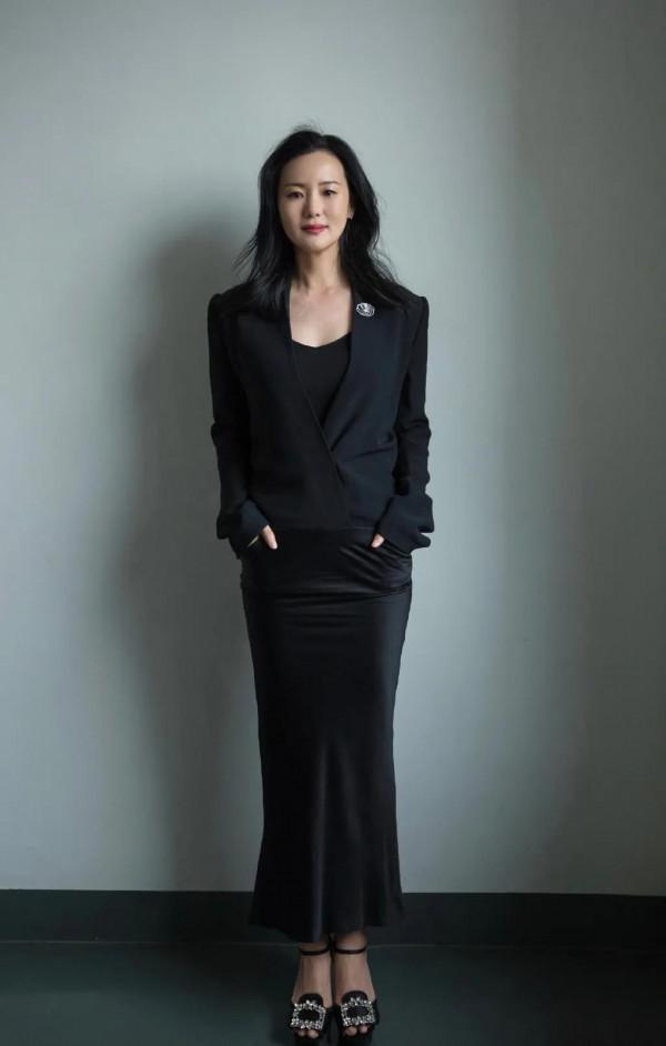 大器晚成的詠梅：氣質優雅，韻味十足（第3張年輕照片）