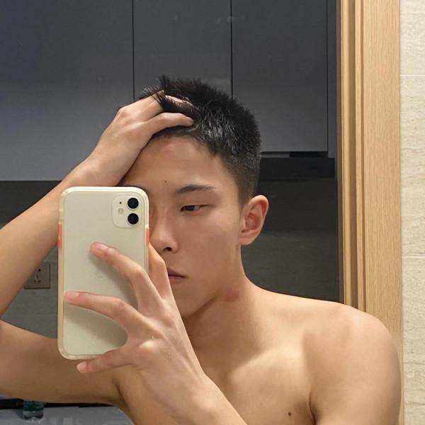 小鮮肉穿搭示範