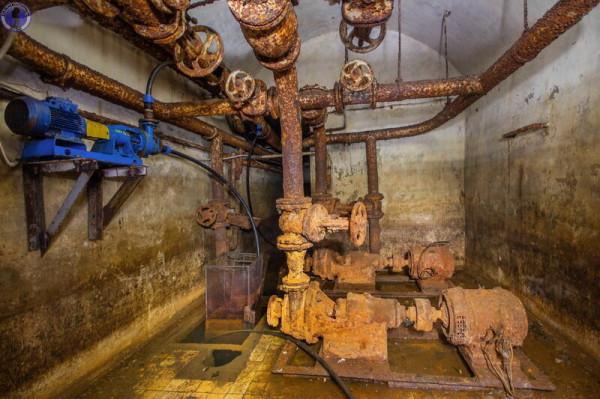 “朱可夫的掩體”，建於第二次世界大戰期間，深度為 30 米