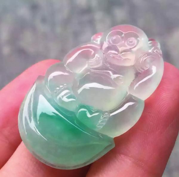 翡翠各大雕刻樣式的玉意 中 翡翠各大雕刻樣式的玉意 中