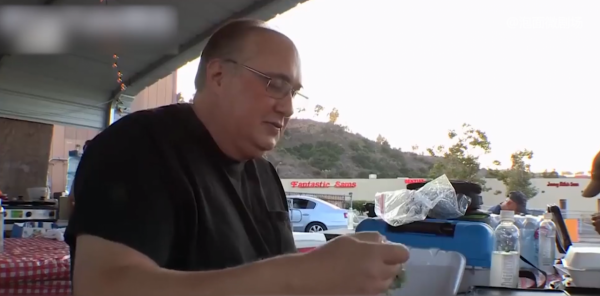 月薪一萬買不起房,美國窮人只能睡在車上,住進停車場!紀錄片 月薪一萬買不起房,美國窮人只能睡在車上,住進停車場!紀錄片