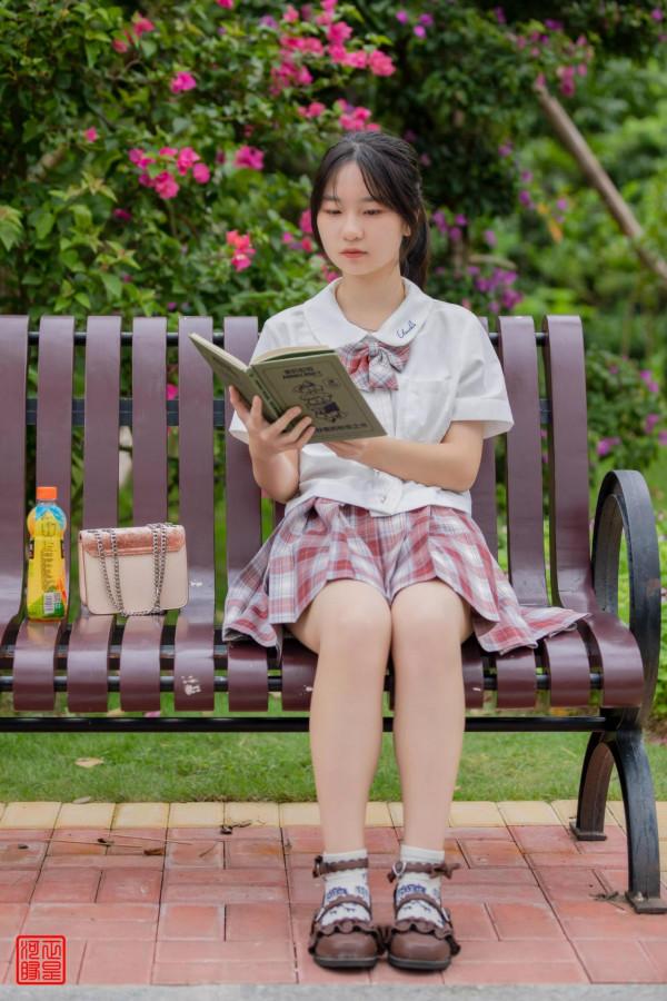 葉綠花紅處處詩——友文薈萃