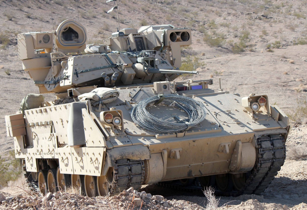 投入46億美元！美國將拿什麼來替代，服役40多年的M2裝甲車？