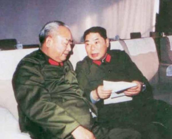 58年楊得志化名下連隊，因槍械拆解暴露身份：要求繼續留下當新兵