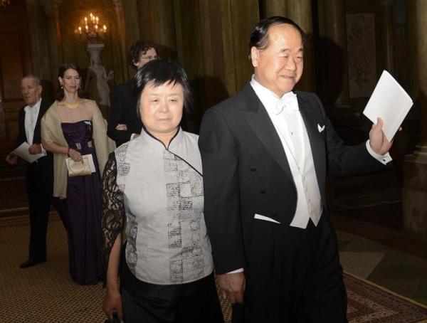 諾獎得主莫言與半文盲妻子的愛情：寫信靠畫圖，白首不相離
