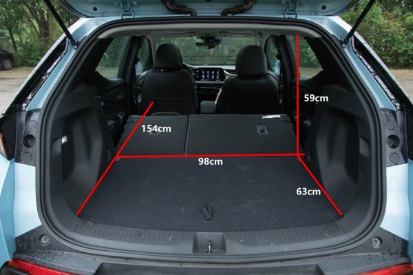 沉穩的“小快靈” 試駕體驗別克微藍7