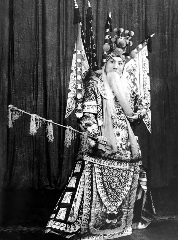 他是《智取威虎山》少劍波,唱腔餘音繞樑,卻不幸64歲因肝癌去世 他是《智取威虎山》少劍波,唱腔餘音繞樑,卻不幸64歲因肝癌去世