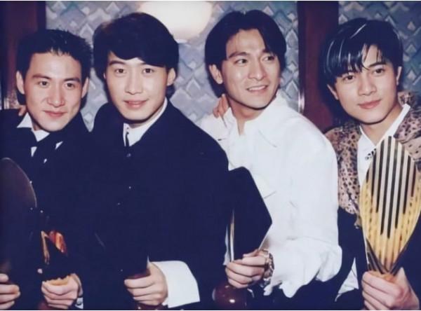 郭達蔡明趙麗蓉小品神作《追星族》,蘇有朋客串,28年仍不過時 郭達蔡明趙麗蓉小品神作《追星族》,蘇有朋客串,28年仍不過時