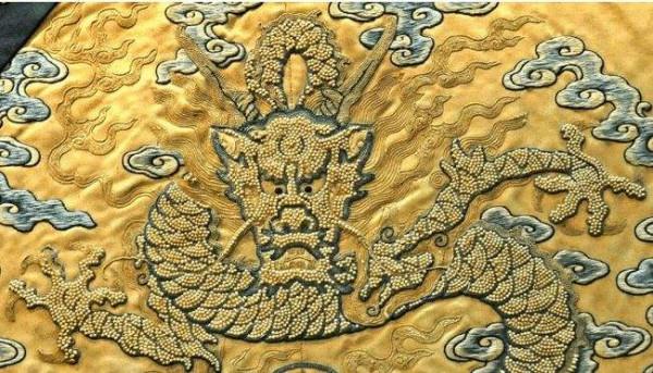 1972年內蒙出土康熙女兒墓,墓中發現稀有文物,專家鑑定價值過億 1972年內蒙出土康熙女兒墓,墓中發現稀有文物,專家鑑定價值過億