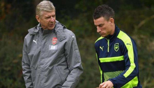 為了高薪罷訓離開阿森納，現在又遭開除，前隊長科斯切爾尼真慘