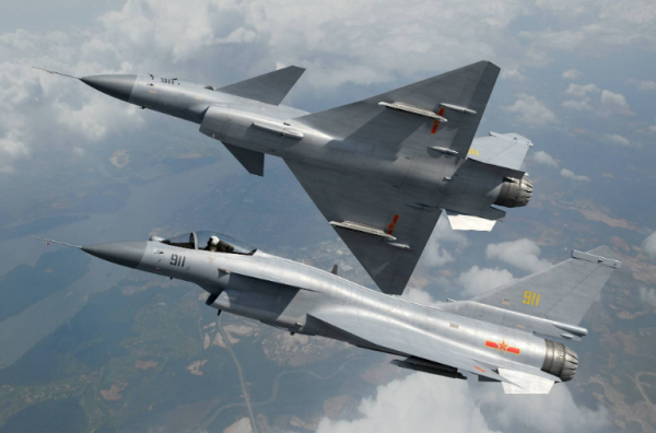 破壞南海軍力平衡？美國將對印尼出口F15重型戰機，該有所警惕了