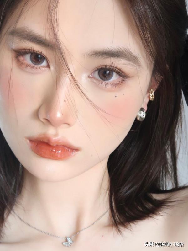 女生不管年紀多大,儘量化淡妝,教你這3個步驟,簡單易學又精緻 女生不管年紀多大,儘量化淡妝,教你這3個步驟,簡單易學又精緻