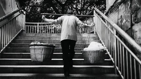 他身高只有1米4,靠賣白糕成億萬富翁,分800萬給妻子,仍被殺害 他身高只有1米4,靠賣白糕成億萬富翁,分800萬給妻子,仍被殺害