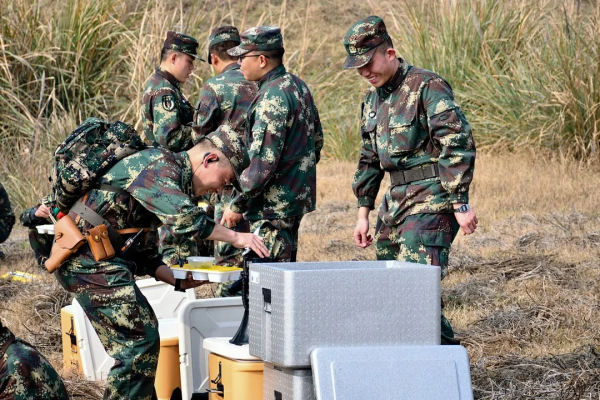 火箭軍某部組織百公里徒步行軍 | 高畫質圖集 火箭軍某部組織百公里徒步行軍 | 高畫質圖集
