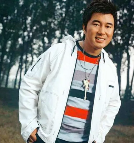 尹相傑、滿文軍、謝東：被吸毒毀掉事業的過氣歌手