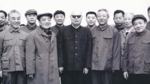 1985年,楊尚昆將一鍋爐工請到北京:你怎麼不早點來找我呢? 1985年,楊尚昆將一鍋爐工請到北京:你怎麼不早點來找我呢?