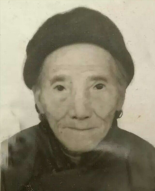 1986年，江西73歲老婦參觀烈士陵園，發現墓碑刻著自己名字，為何