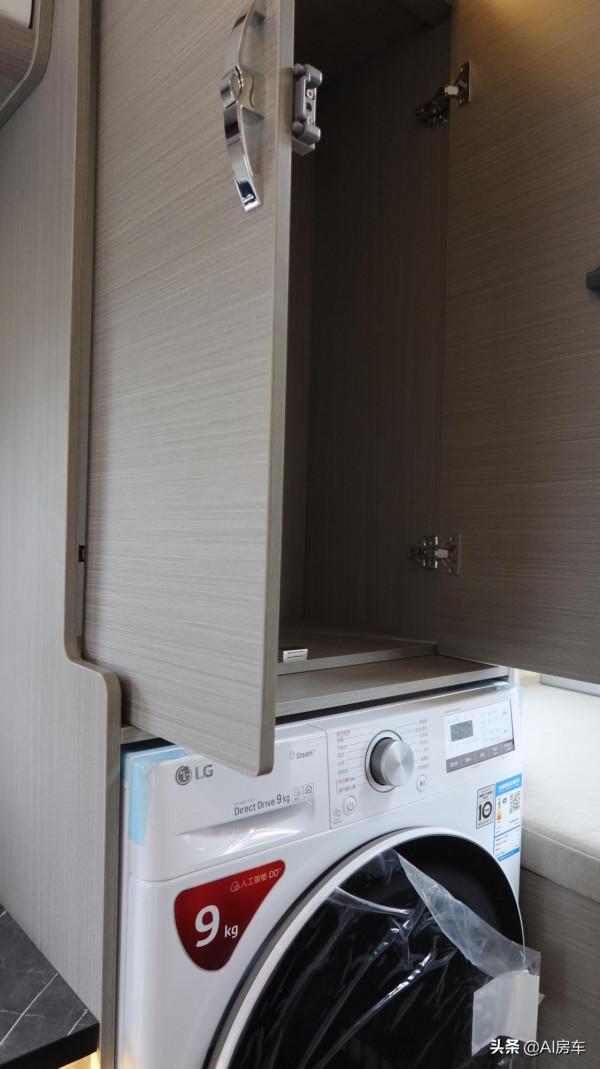 2.8T動力+全鋁車身，還帶頂配水電，專屬硬漢的軍品網紅一號房車