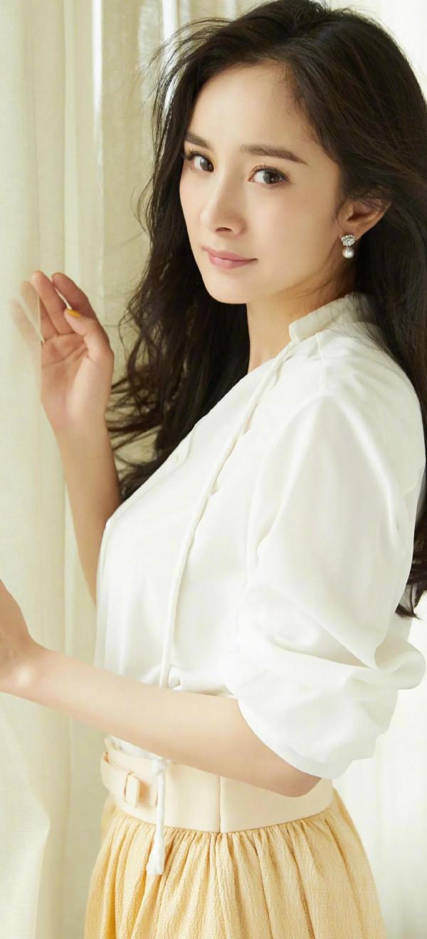 “蜂王”楊冪超高畫質無水印美圖 “蜂王”楊冪超高畫質無水印美圖