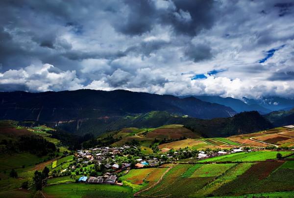 雲南昆明一個縣，年平均氣溫僅16度，遊客晚上冷得“打哆嗦”