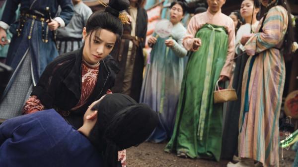 宋茜《風起洛陽》劇情跌宕起伏山洞爆炸武思月受傷被困