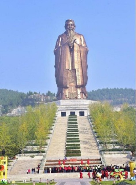 “山東博物館”字型被眾人調侃，本地人要求換掉牌匾，該不該換