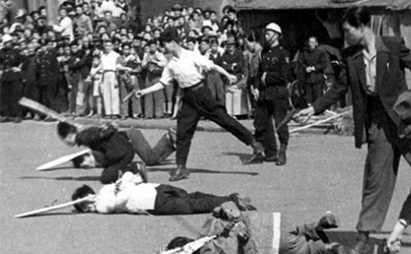 1950年，退守臺灣的蔣介石下令秘密處決一人，並要求：死要見屍