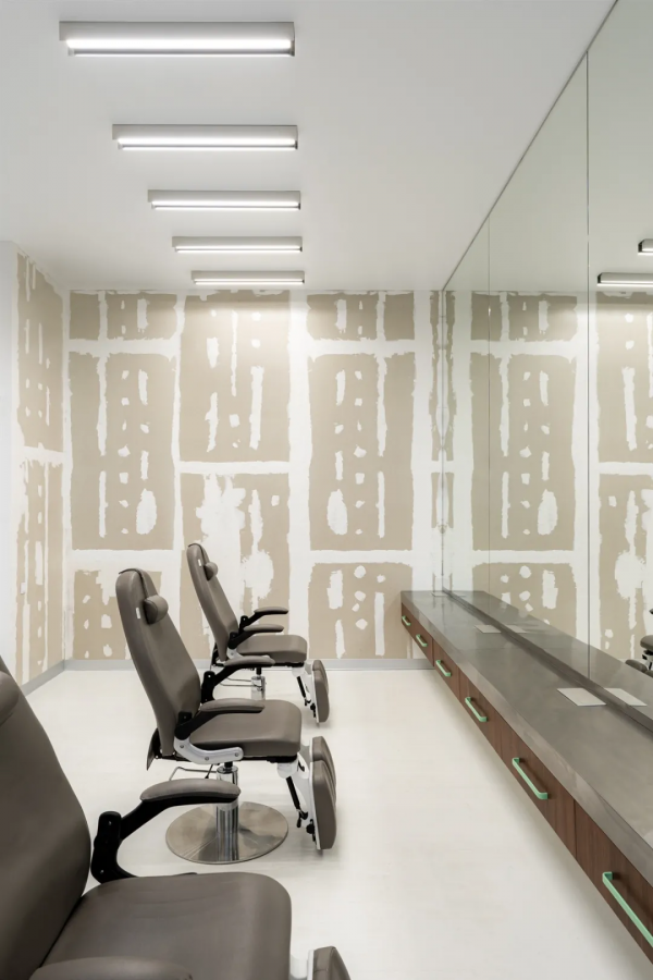 基輔 SCULPTOR 面部按摩沙龍 |AKZ Architectura