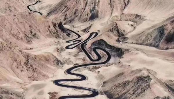 “中國最美公路”榜單揭曉！大名鼎鼎的318川藏線居然沒有上榜？