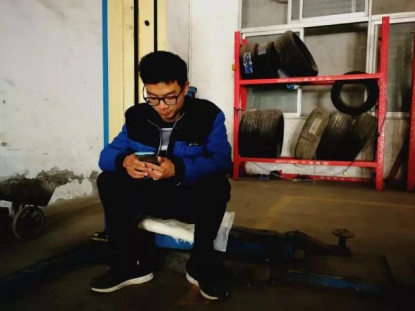 我，高中畢業學汽修，28歲自考讀完本科，32歲創業身家百萬