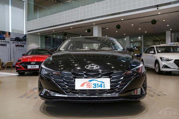 伊蘭特迎來小改款：軒逸朗逸到底怕不怕？