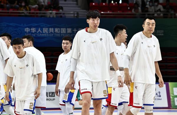 29分大勝,廣東殺進決賽!杜鋒、楊鳴再鬥法,周琦成勝負手 29分大勝,廣東殺進決賽!杜鋒、楊鳴再鬥法,周琦成勝負手