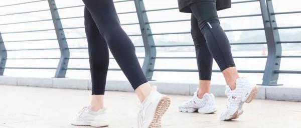 女明星們“豪邁”的走路姿勢又火了!據說這樣走還能健腦? 女明星們“豪邁”的走路姿勢又火了!據說這樣走還能健腦?