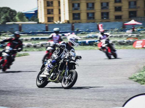 提完新車直接下賽道 SWM SRC訓練營正式啟動