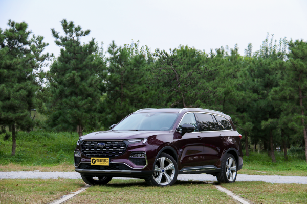 “三代同堂 家用舒享SUV”把幸福帶給家人 福特領裕試駕評測 “三代同堂 家用舒享SUV”把幸福帶給家人 福特領裕試駕評測