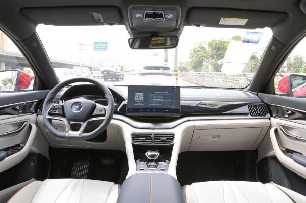 續航超500公里,16.98萬起,軸距2765mm,比亞迪宋PLUS EV值不值? 續航超500公里,16.98萬起,軸距2765mm,比亞迪宋PLUS EV值不值?