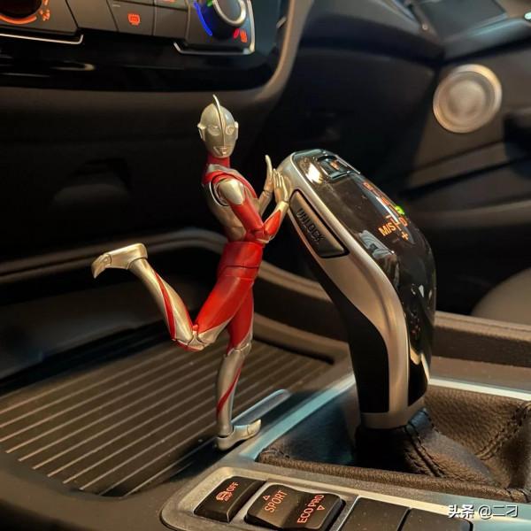 這難道就是男孩子喜歡奧特曼的原因 這難道就是男孩子喜歡奧特曼的原因