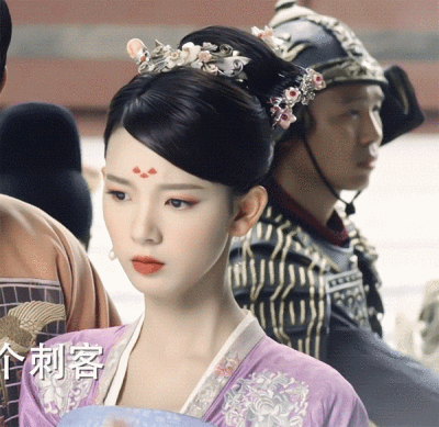 女扮男裝“以假亂真”！看這幾位女演員扮相，“假男人”臉疼不？