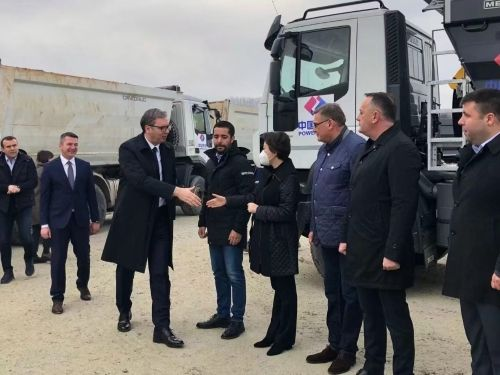 塞爾維亞總統視察中企承建專案大秀中文…… 塞爾維亞總統視察中企承建專案大秀中文……