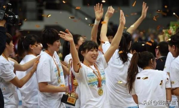 楊半伴:出身體育世家,手握6枚總冠軍戒指,母女攜手戰亞運 楊半伴:出身體育世家,手握6枚總冠軍戒指,母女攜手戰亞運