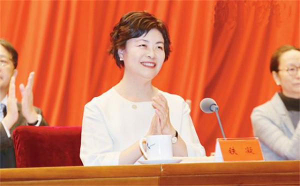 作協主席鐵凝：50歲等來良緣，寧願沒有也不能湊合