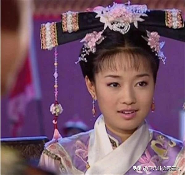 4位越老越有韻味的女星，江珊的溫柔，梅婷的大方，小花們比不了