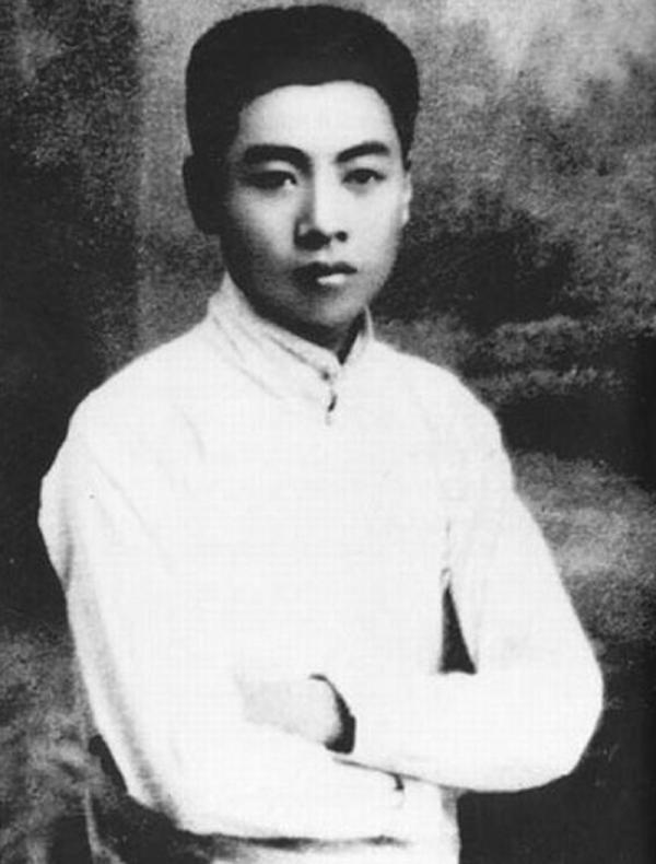 周恩來父親周劭綱:用二十年攢錢葬愛妻,兒子有出息後從不提要求 周恩來父親周劭綱:用二十年攢錢葬愛妻,兒子有出息後從不提要求