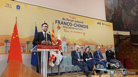 劉燁大手筆！影院包場為老婆慶生，混血嬌妻穿大衣顏值高階似明星