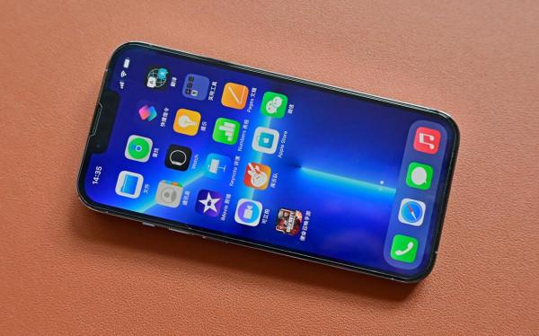 尼康尼克爾 Z 40mm f/2開箱，做工用料普通，掛機佳選