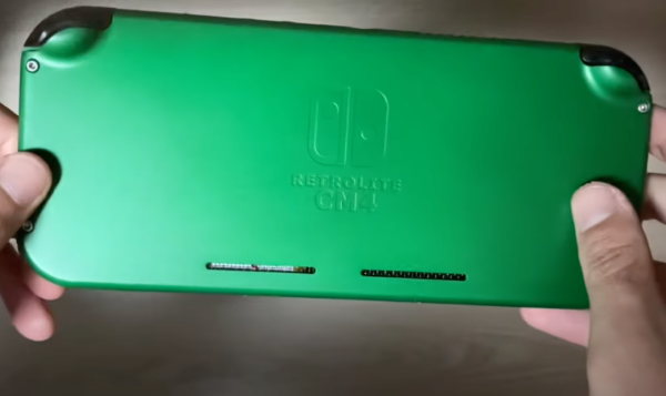 Retro Lite CM4 遊戲掌機發布：搭載Raspberry Pi計算模組