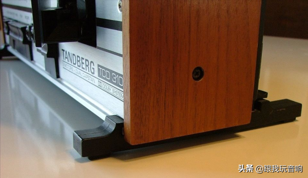 70年代 騰保 TANDBERG TCD-310 立體聲磁帶卡座 3馬達雙絞盤錄音機 70年代 騰保 TANDBERG TCD-310 立體聲磁帶卡座 3馬達雙絞盤錄音機