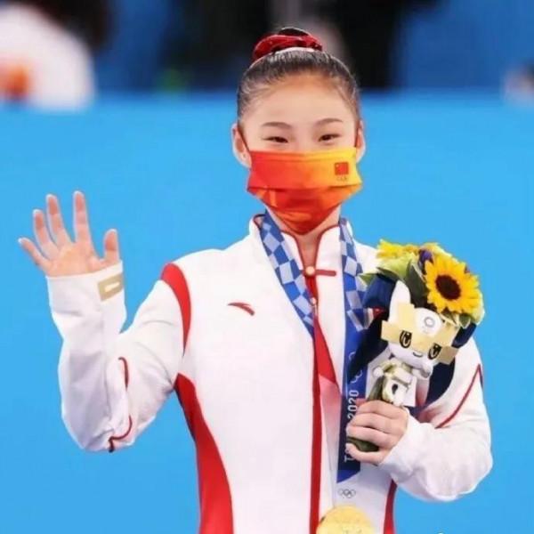 太可愛啦！管晨辰全運會訓練再現袋鼠搖